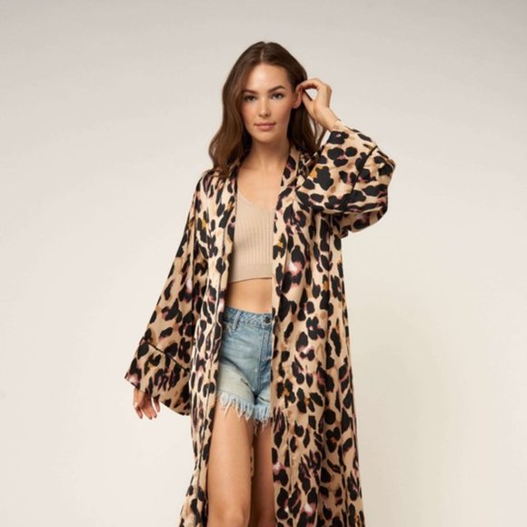 Maxi Leopard Kimono - Picture 4 of 10